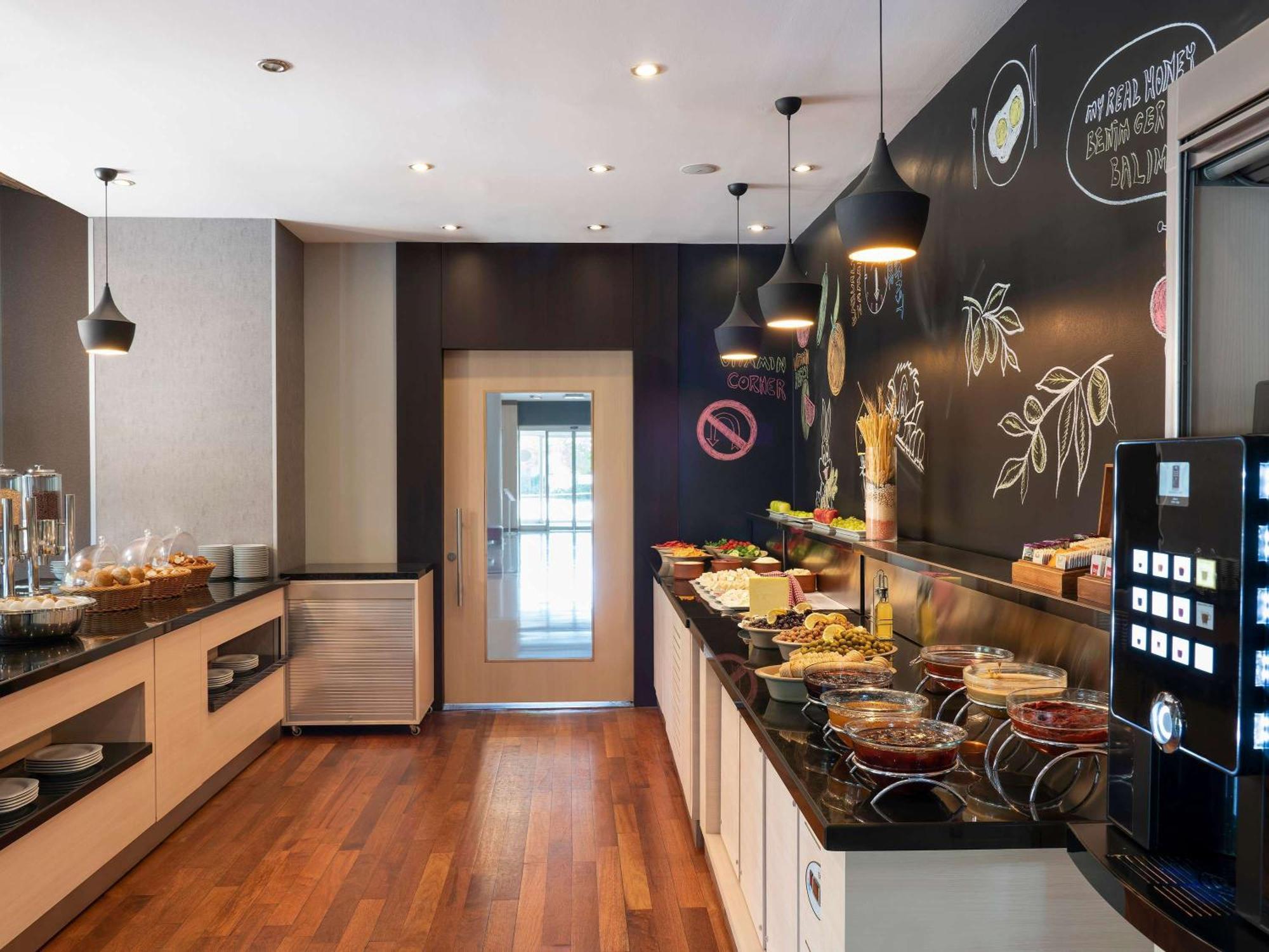 Ibis Eskisehir Bagian luar foto